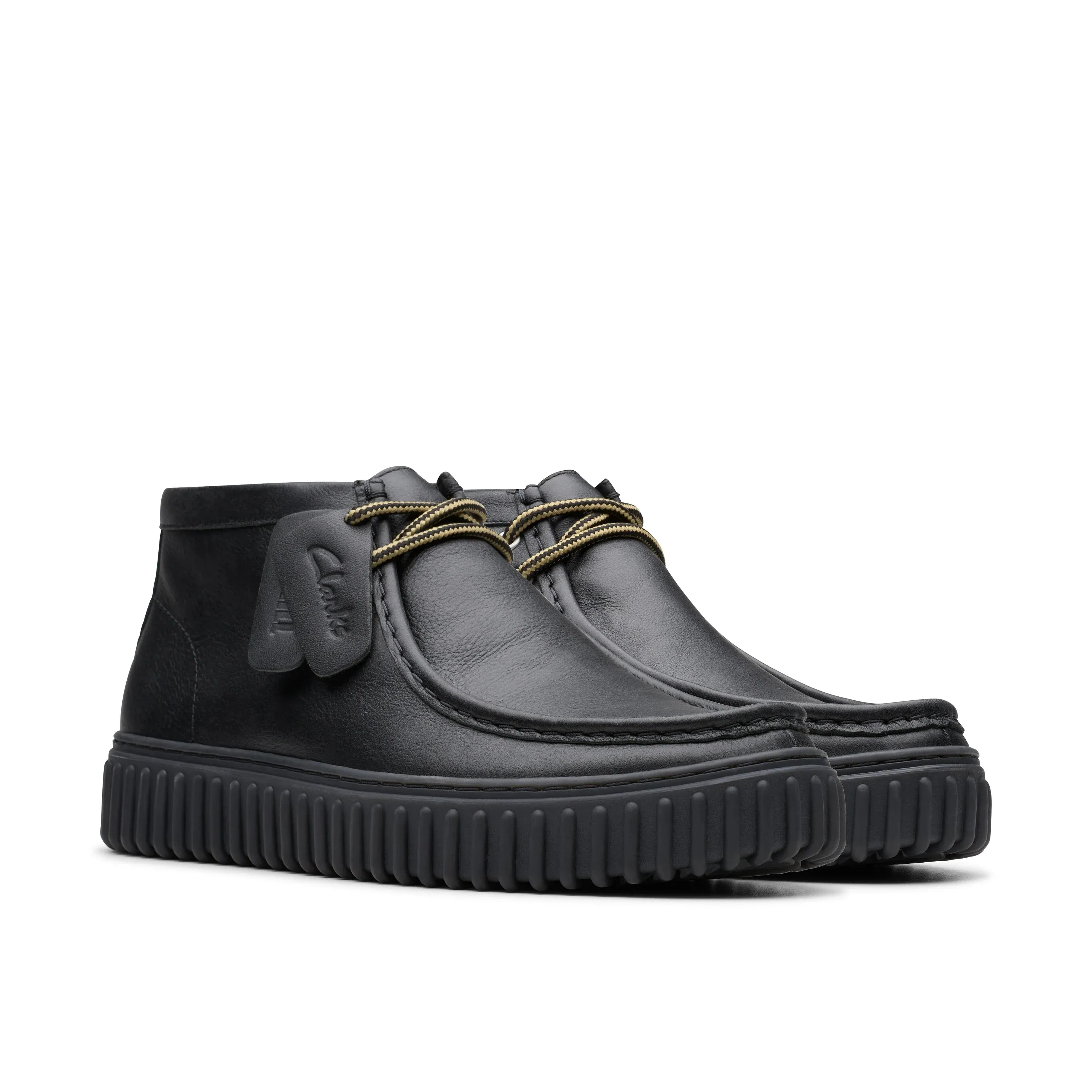 CLARKS | WALLABEE HOMBRE | TORHILL HI BLACK LEATHER | NEGRO