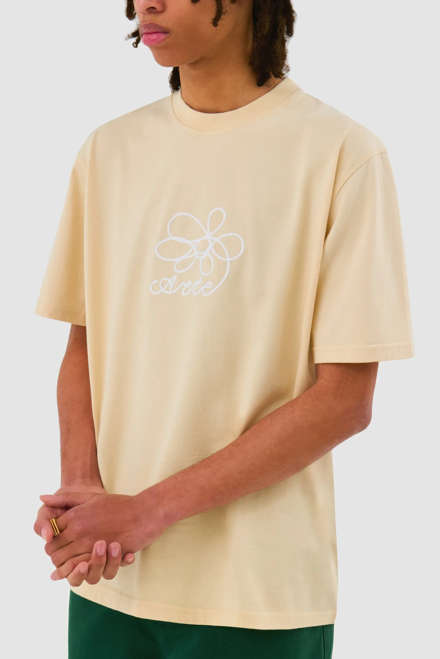 FLOWERS EMBROIDERY T-SHIRT CREAM